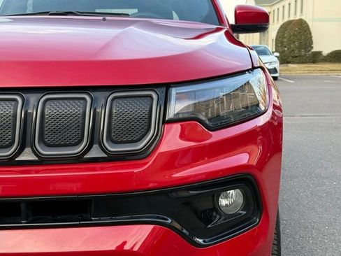 Used 2022 Jeep Compass Limited image 14