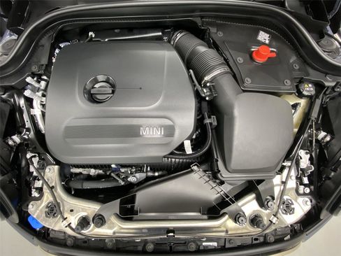 Certified 2025 MINI Cooper S image 22