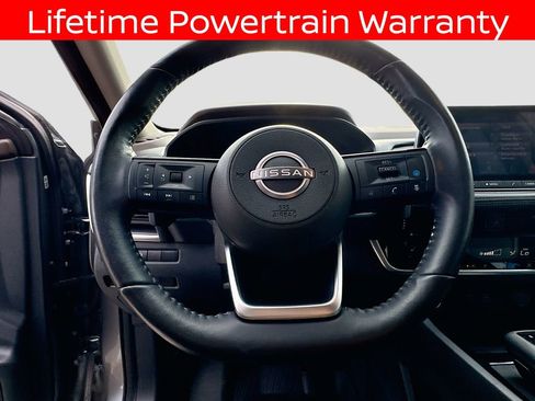 Used 2022 Nissan Rogue SV w/ SV Premium Package FWD image 8