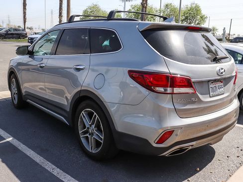Used 2017 Hyundai Santa Fe Limited image 7
