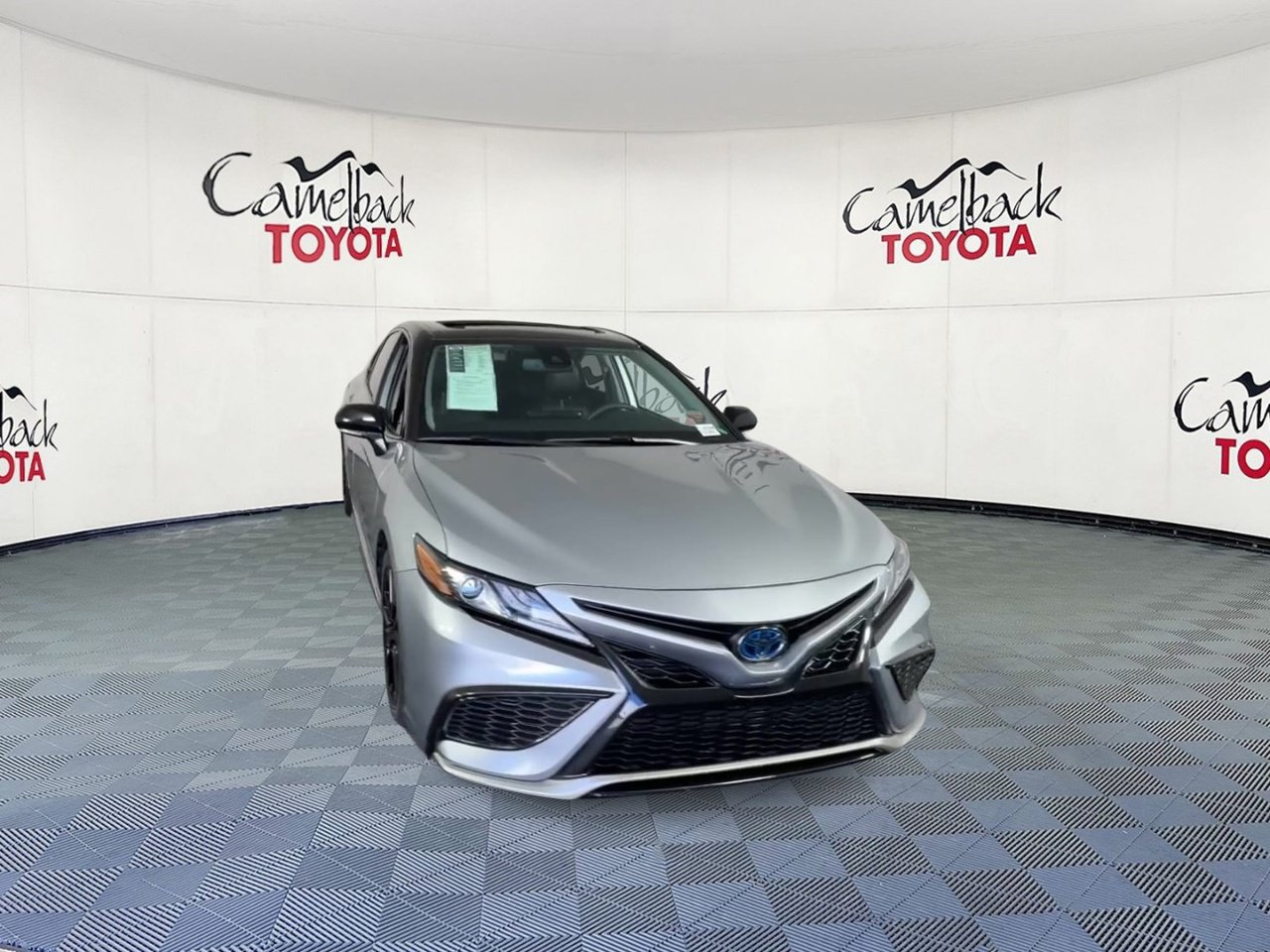 Used 2024 Toyota Camry XSE w/ Navigation Package FWD image 6