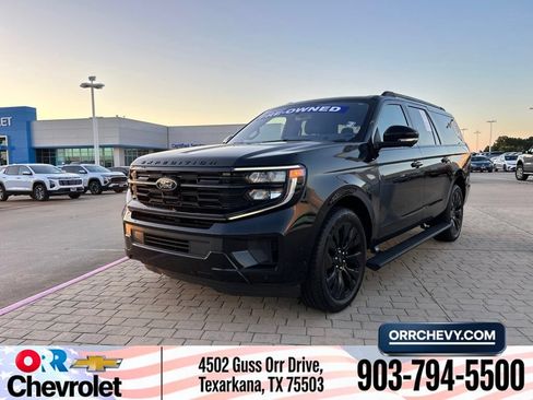 Used 2025 Ford Expedition Max Platinum w/ Stealth Appearance Package AWD/4WD image 1