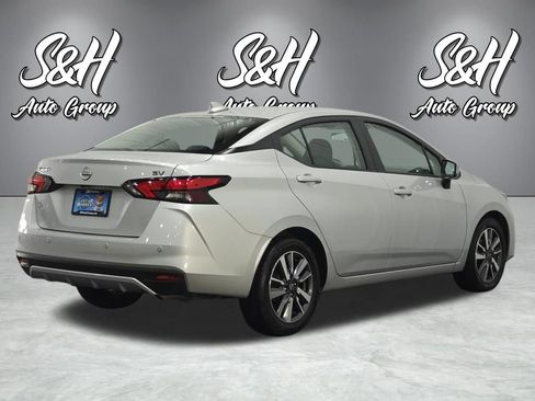 Used 2024 Nissan Versa SV FWD image 16