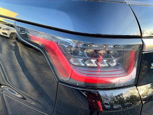 Used 2020 Land Rover Range Rover Sport HSE image 29