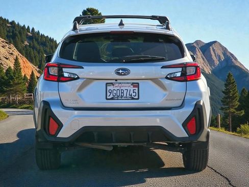 Certified 2024 Subaru Crosstrek 2.0i Premium AWD/4WD image 6