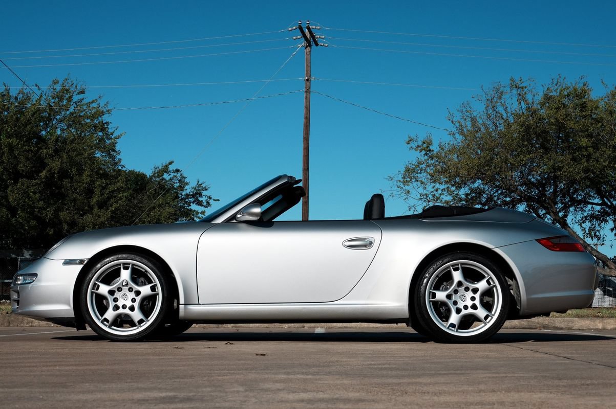 Used 2006 Porsche 911 Carrera 4 AWD/4WD image 15
