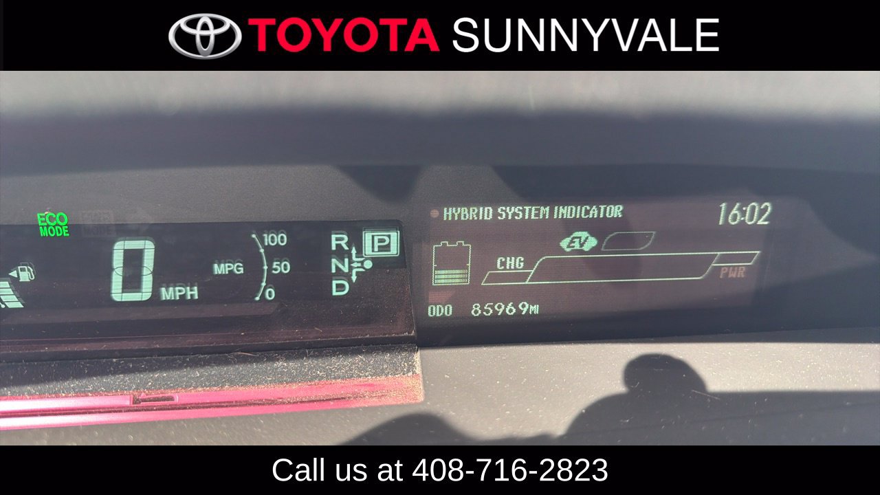 Used 2013 Toyota Prius Five FWD image 3