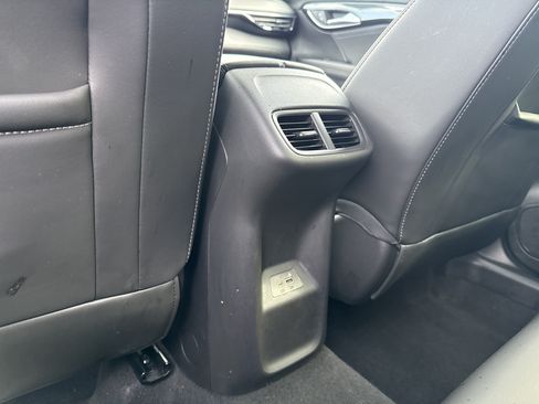 Used 2024 Buick Envision Preferred AWD/4WD image 32