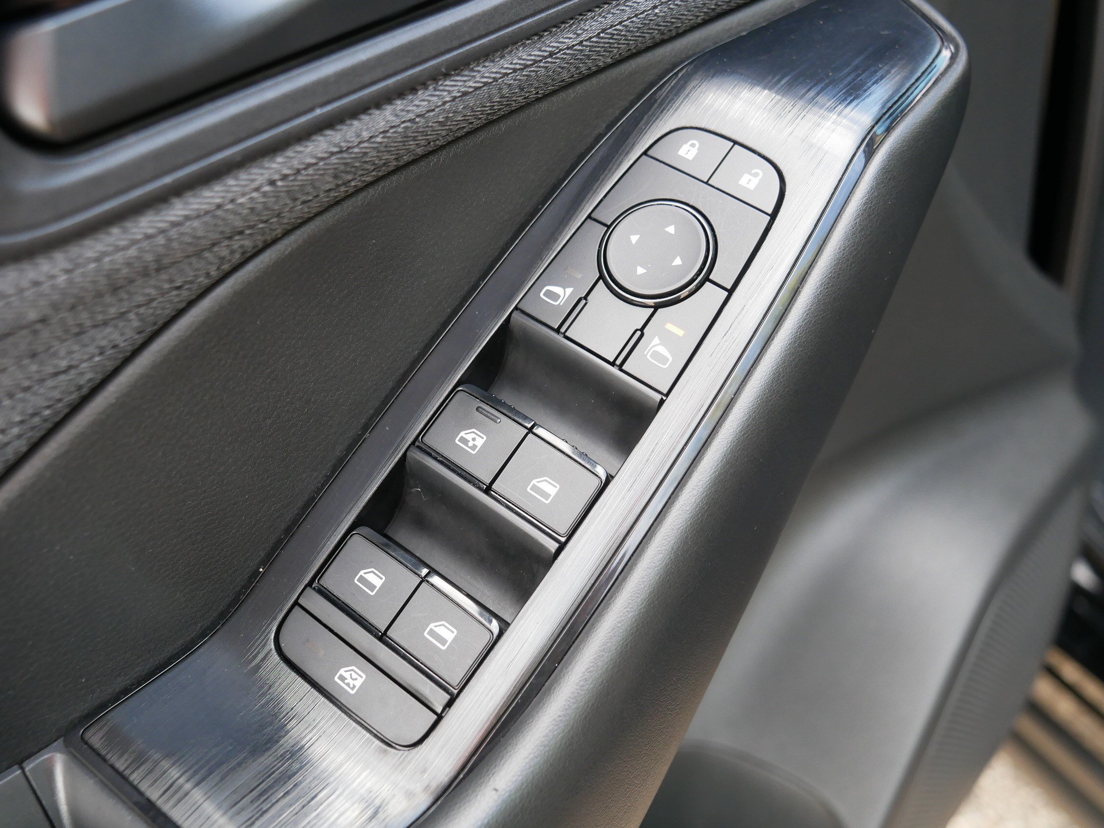 Certified 2023 Nissan Rogue S AWD/4WD image 19