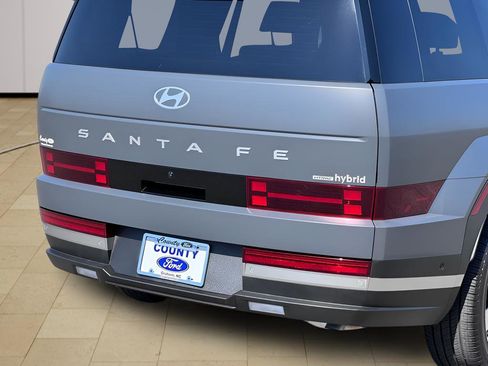 Used 2025 Hyundai Santa Fe Limited AWD/4WD image 45