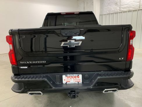 Used 2026 Chevrolet Silverado 1500 LT Trail Boss w/ LT Trail Boss Premium Package AWD/4WD image 7