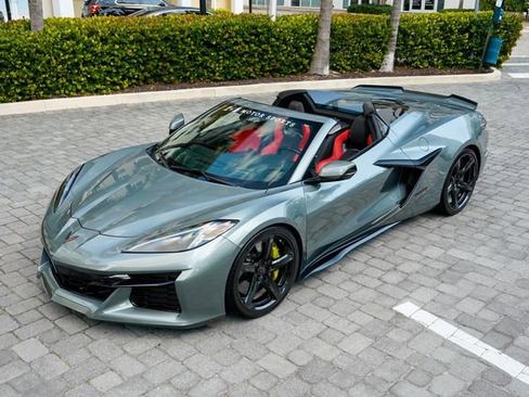 Used 2024 Chevrolet Corvette Z06 w/ Stealth Interior Trim Package RWD image 10