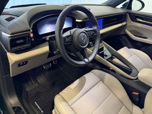 New 2026 Porsche Macan Turbo Electric AWD/4WD image 4