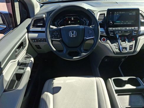 Used 2023 Honda Odyssey EX-L image 11