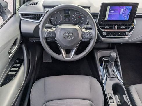 Used 2025 Toyota Corolla SE FWD image 10