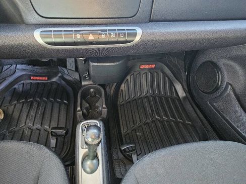 Used 2013 smart fortwo pure image 12