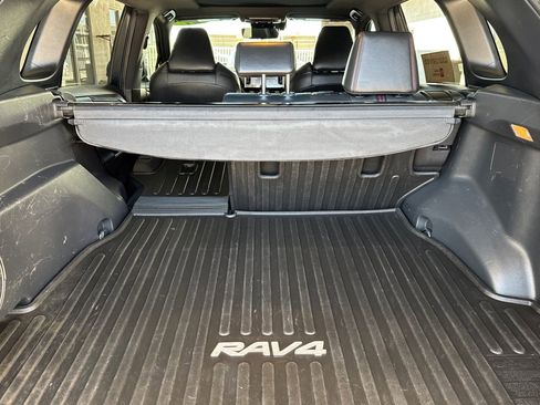 Used 2021 Toyota RAV4 XSE w/ Premium Package AWD/4WD image 17
