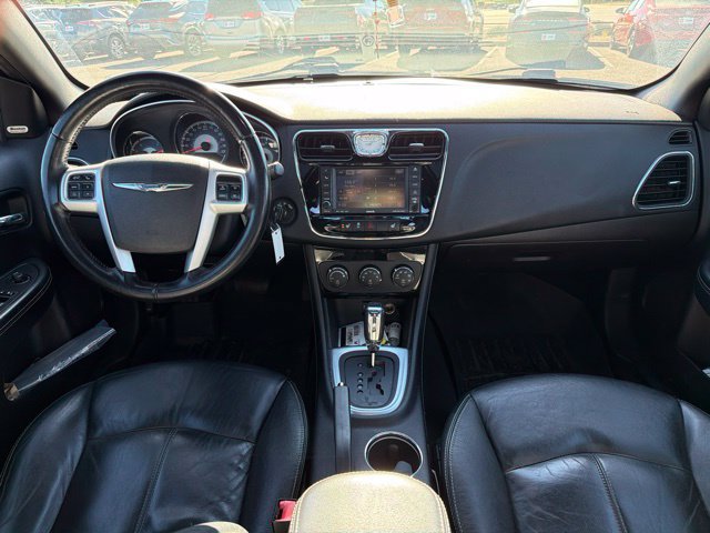 Used 2011 Chrysler 200 Limited FWD image 10