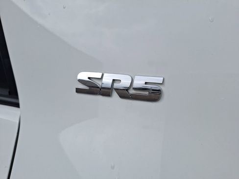 Used 2022 Toyota 4Runner SR5 image 12