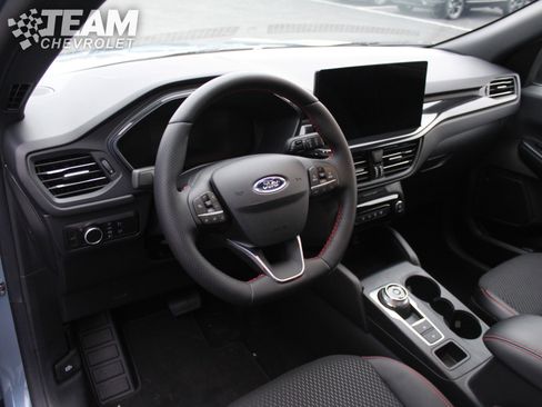 Used 2025 Ford Escape ST-Line w/ Tech Pack #1 image 13