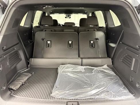 New 2026 GMC Acadia Elevation w/ LPO, Floor Liner Package AWD/4WD image 6