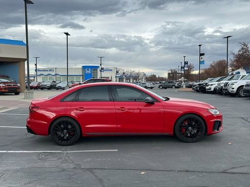 Used 2023 Audi S4 Premium Plus w/ Premium Plus Package image 2