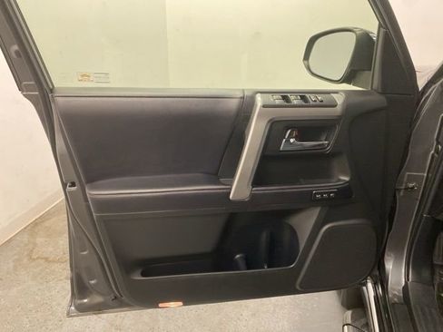 Used 2018 Toyota 4Runner Limited image 21