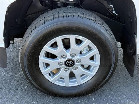 Used 2025 Toyota Tacoma SR5 image 7