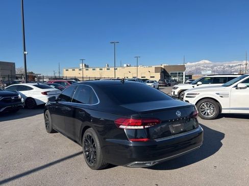 Used 2022 Volkswagen Passat 2.0T SE image 7