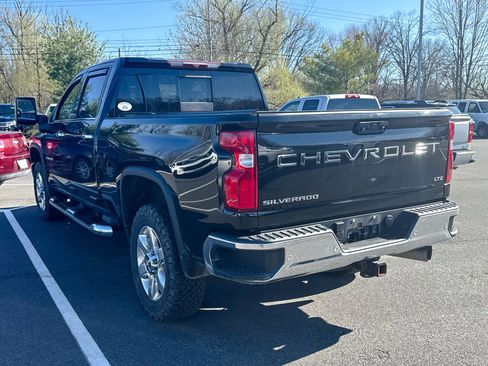 Certified 2021 Chevrolet Silverado 2500 LTZ w/ LTZ Plus Package image 5
