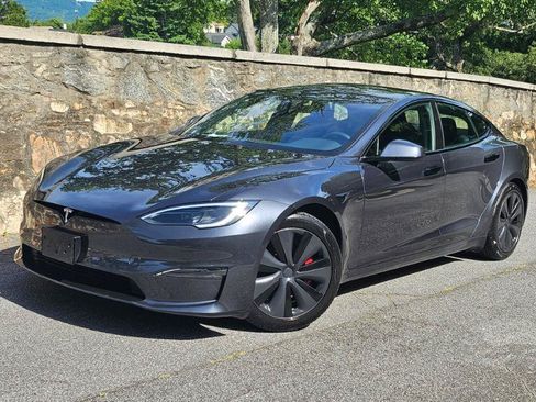 Used 2023 Tesla Model S Plaid AWD/4WD image 2