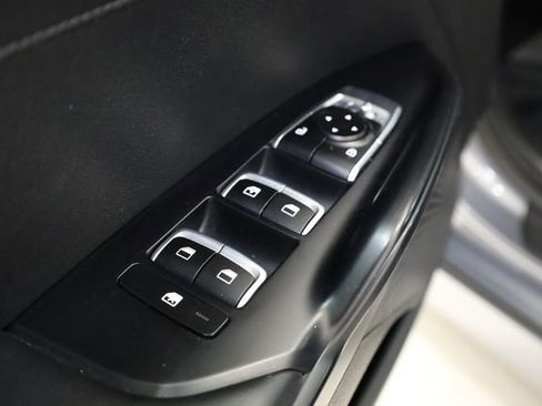 Used 2023 Kia K5 LXS image 17