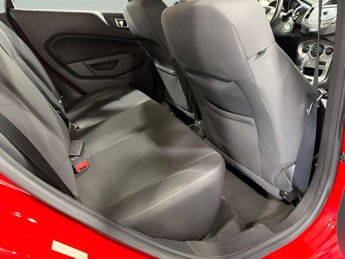 Used 2015 Ford Fiesta SE FWD image 29