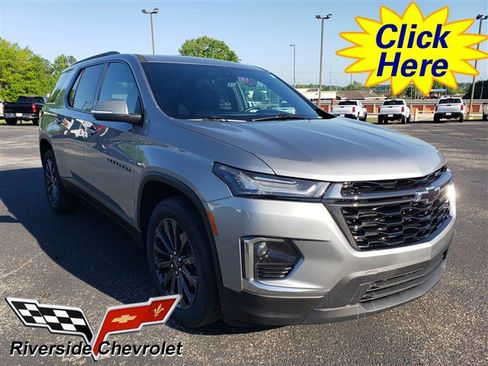 Used 2023 Chevrolet Traverse RS w/ LPO, Floor Liner Package FWD image 1