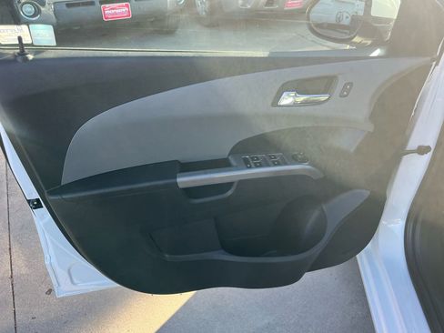 Used 2019 Chevrolet Sonic Premier image 11