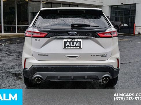 Used 2019 Ford Edge Titanium w/ Cold Weather Package image 10