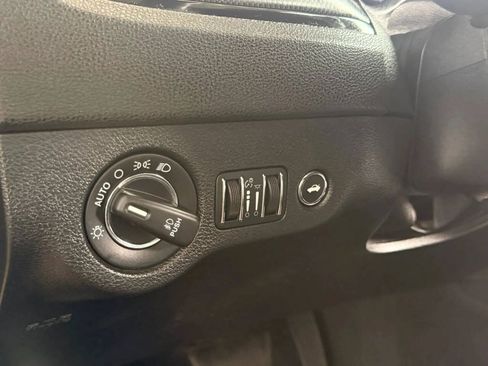 Used 2016 Chrysler 300 S AWD/4WD image 28