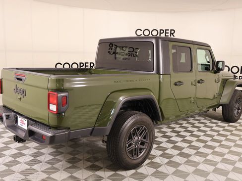 Used 2024 Jeep Gladiator Sport AWD/4WD image 20