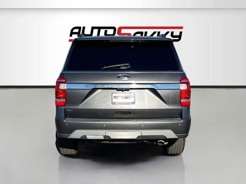 Used 2021 Ford Expedition XLT image 6