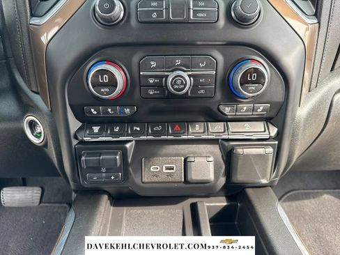 Used 2022 Chevrolet Silverado 3500 High Country w/ Z71 Off-Road Package AWD/4WD image 27