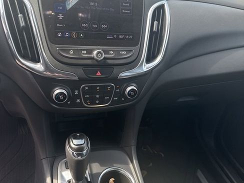 Used 2020 Chevrolet Equinox LT image 20