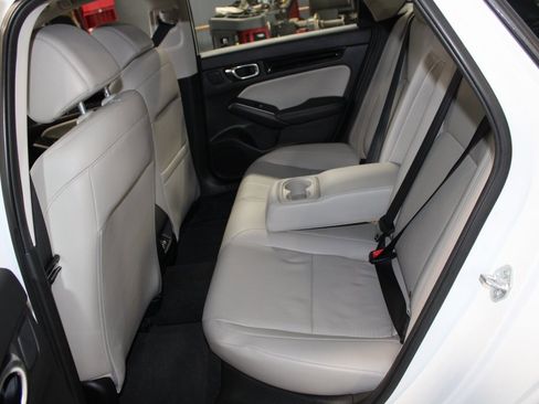 Used 2022 Honda Civic Touring image 18