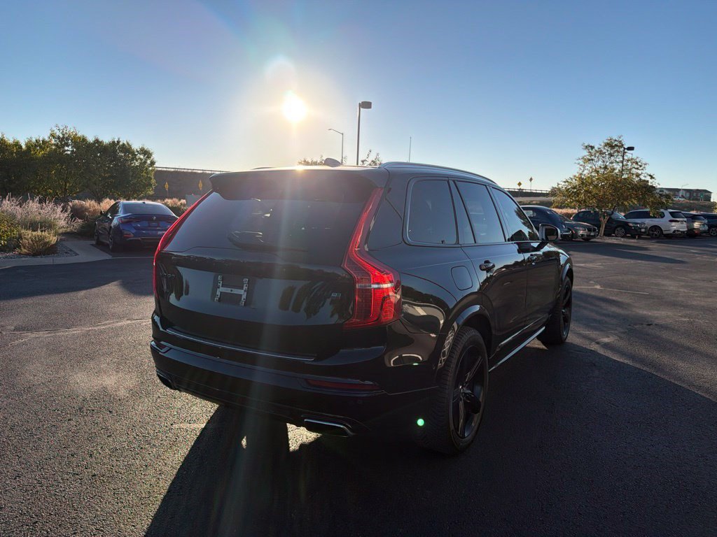 Used 2017 Volvo XC90 T6 R-Design w/ Vision Package AWD/4WD image 5