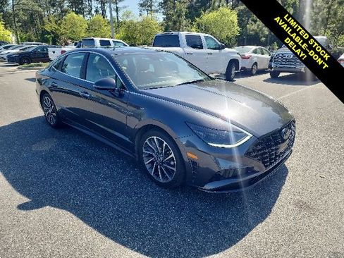 Used 2020 Hyundai Sonata Limited FWD image 1