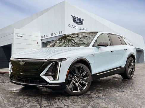 New 2025 Cadillac Lyriq Sport image 1