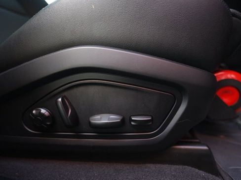 Used 2021 Porsche Taycan RWD image 24