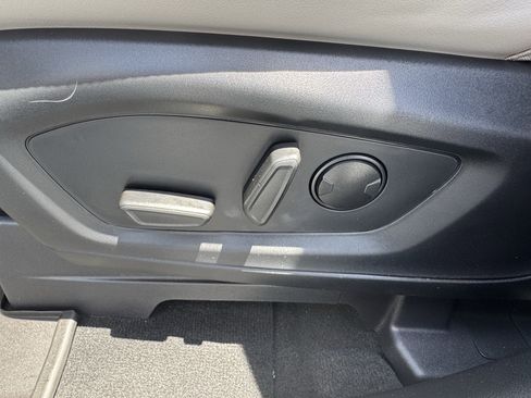Certified 2026 Ford Explorer Active w/ Active Comfort Package RWD image 10