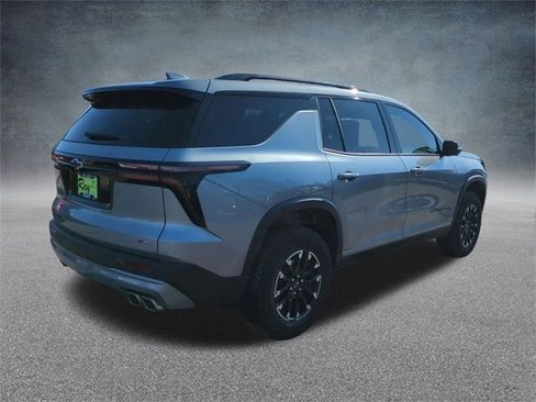 Certified 2025 Chevrolet Traverse Z71 w/ Driver Confidence Package image 9