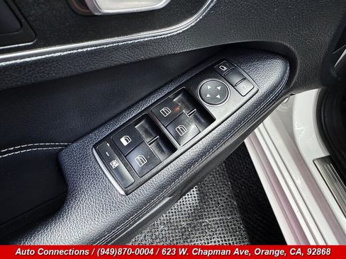 Used 2014 Mercedes-Benz E 350 Sedan image 28