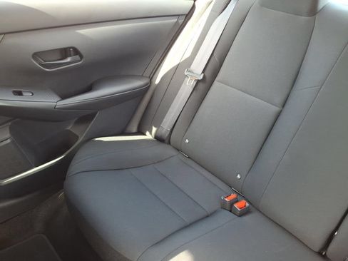 Used 2024 Nissan Sentra S FWD image 16
